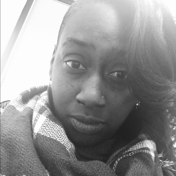 Meet your Posher, Kai - Picture 2 of 3